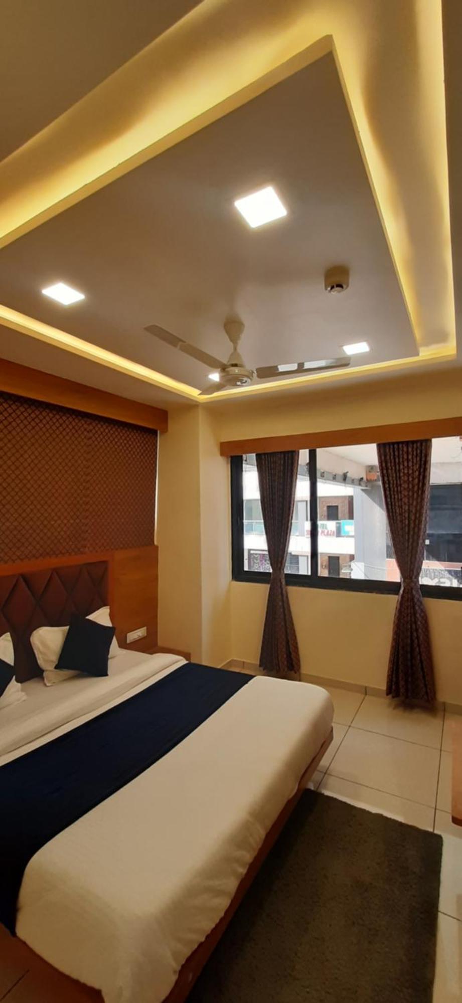 Hotel Suncity Ahmedabad Ruang foto