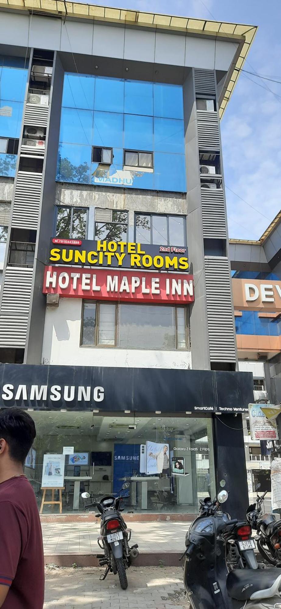 Hotel Suncity Ahmedabad Bagian luar foto